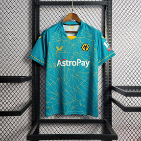 Wolves 22-23 away