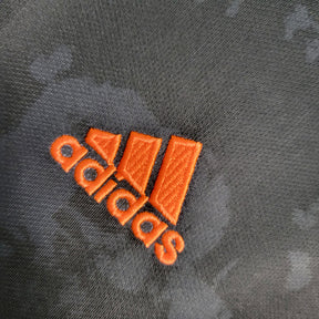 Manchester United 19-20 away